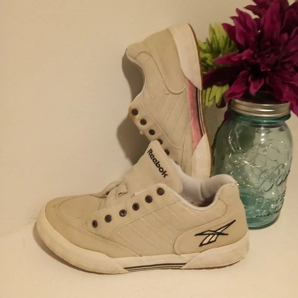 KICK IT OLD SCHOOL RETRO REEBOK TENNIS SHOES WOMEN'S SIZE 8.5 - Picture 5 of 7